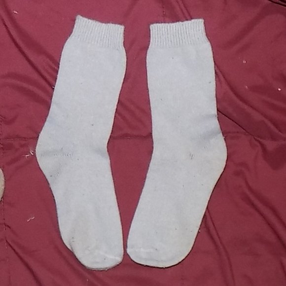 four pairs of socks will fit small to medium size feet - Picture 7 of 12